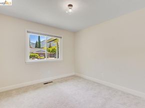 608 W Myrick Ct, Clayton CA 94517