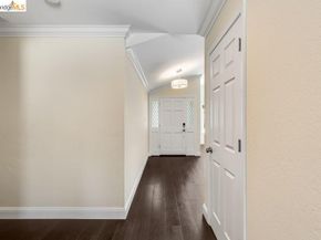 608 W Myrick Ct, Clayton CA 94517