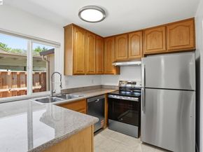 4193 Redstone Terrace, Fremont CA 94555