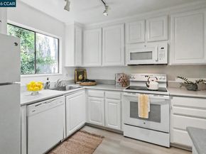 378 Camelback Rd, Pleasant Hill CA 94523
