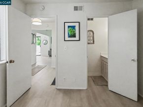 378 Camelback Rd, Pleasant Hill CA 94523