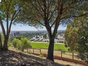 5314 Crown Ct, Castro Valley CA 94552