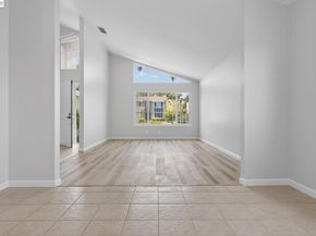 247 Sparrow Dr, Hercules CA 94547