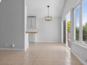247 Sparrow Dr, Hercules CA 94547