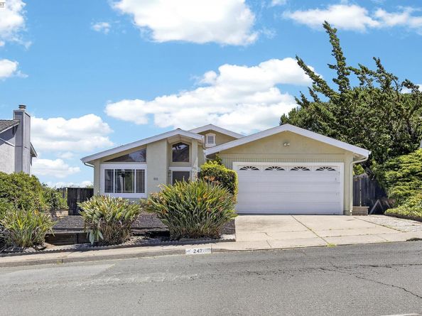 247 Sparrow Dr, Hercules CA 94547