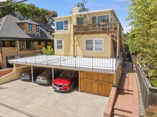 339 Hanover Ave, Oakland CA 94606