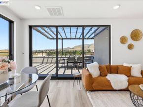 45349 Tom Blalock St 402, Fremont CA 94539