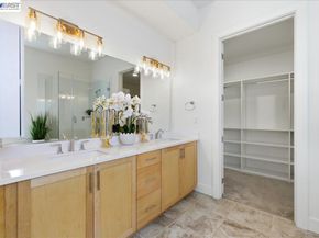 45349 Tom Blalock St 402, Fremont CA 94539