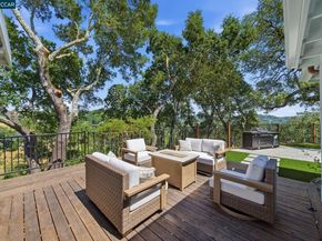 233 Melody Ln, Orinda CA 94563