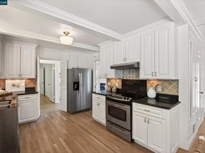 229 Manzanita Dr, Orinda CA 94563