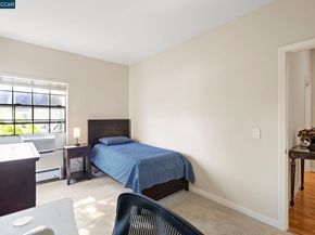 443 College Ave, Palo Alto CA 94306