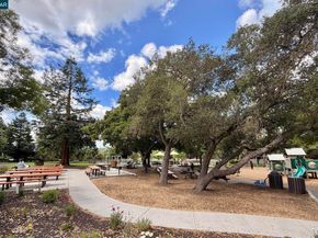 1351 Camino Peral C, Moraga CA 94556