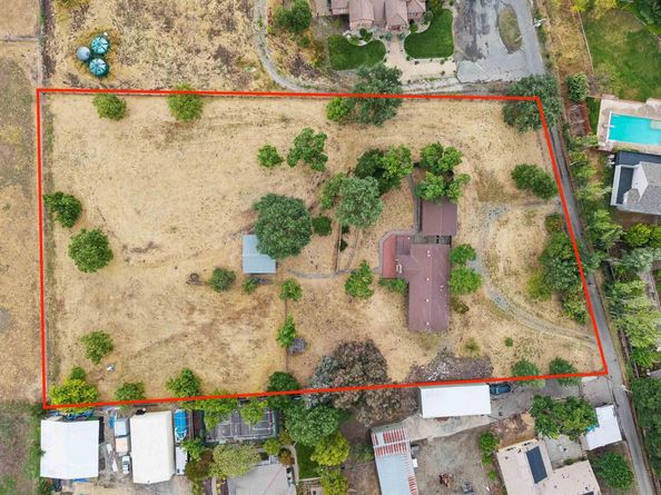 744 Mockingbird Ln, Pleasanton CA 94566