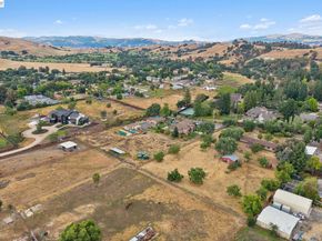 744 Mockingbird Ln, Pleasanton CA 94566