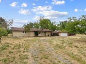 744 Mockingbird Ln, Pleasanton CA 94566