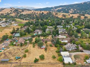 744 Mockingbird Ln, Pleasanton CA 94566