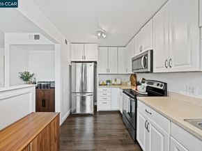 1476 Camino Peral C, Moraga CA 94556