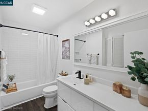 1476 Camino Peral C, Moraga CA 94556