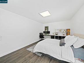 1476 Camino Peral C, Moraga CA 94556