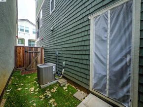 24221 2nd St, Hayward CA 94541