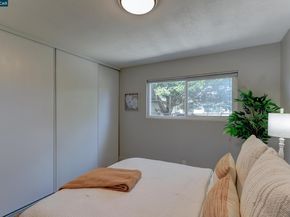 2913 16Th St, San Pablo CA 94806