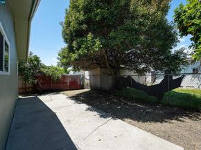 2913 16Th St, San Pablo CA 94806