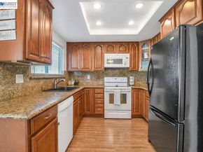 1972 Carnation Cir, Livermore CA 94551