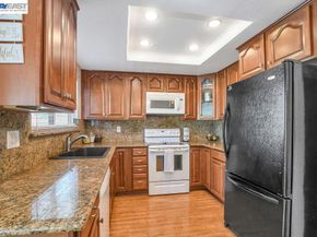 1972 Carnation Cir, Livermore CA 94551
