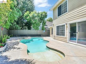 150 Trenton Cir, Pleasanton CA 94566