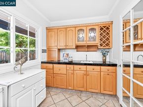 2201 Loch Ln, Walnut Creek CA 94598