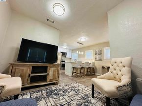 1249 88TH Ave, Oakland CA 94621