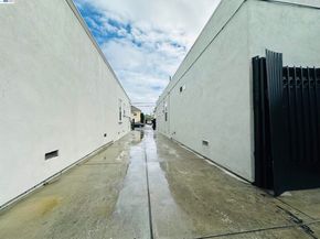 1249 88TH Ave, Oakland CA 94621