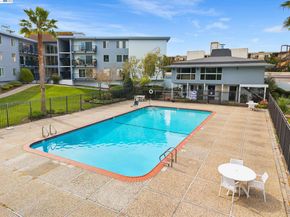 960 Shorepoint Court 116, Alameda CA 94501