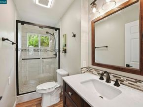 10570 Englewood Dr, Oakland CA 94605