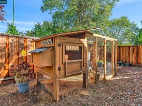880 El Capitan Dr, Danville CA 94526