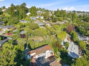 44 Highgate Rd, Kensington CA 94707