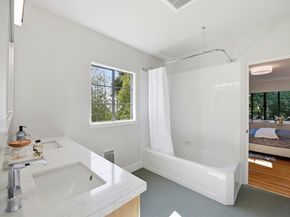 44 Highgate Rd, Kensington CA 94707