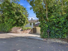 44 Highgate Rd, Kensington CA 94707