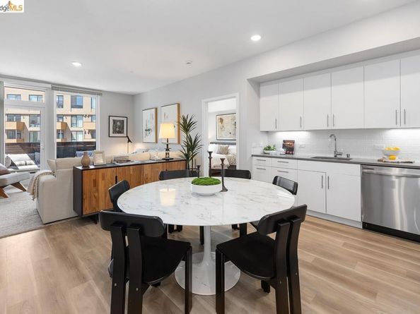 260 Brooklyn Basin Way 419, Oakland CA 94606