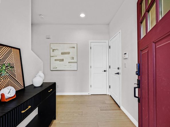 1015 Greenbrier Ct, San Leandro CA 94577