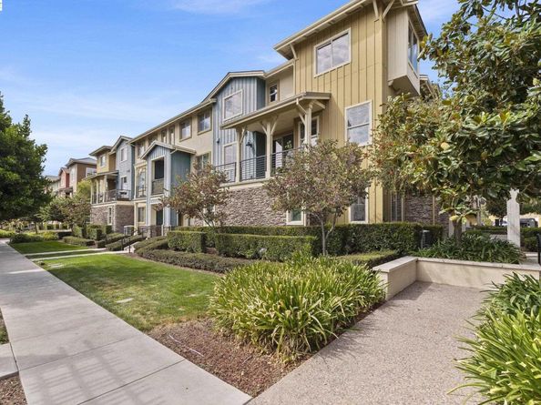 347 Basswood Cmn 6, Livermore CA 94551