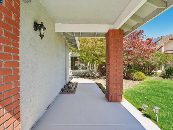 4860 Reno Ln, Richmond CA 94803