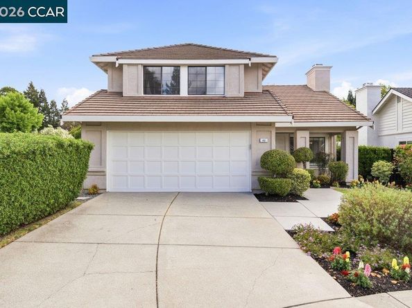 40 Saint Tropez Ct, Danville CA 94506