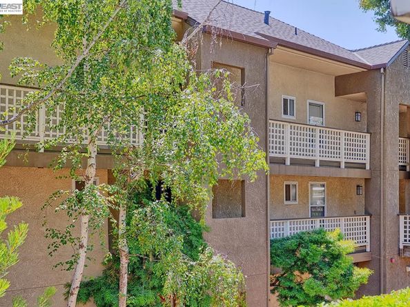 685 Dartmore Ln 365, Hayward CA 94544