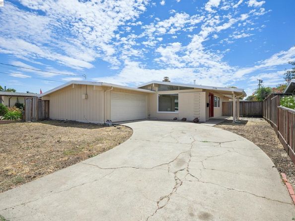 776 Poinciana St, Hayward CA 94545