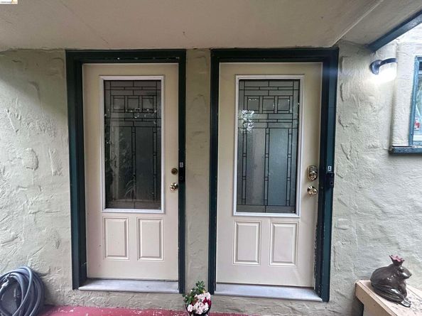 213 Nicholl Ave, Richmond CA 94801