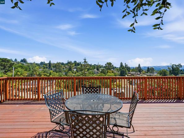 18490 Carlwyn Dr, Castro Valley CA 94546