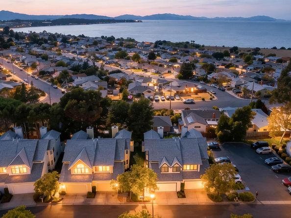 418 Dohrmann Ln, Pinole CA 94564