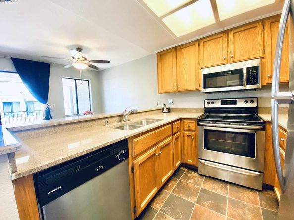 2505 Miramar Ave 122, Castro Valley CA 94546