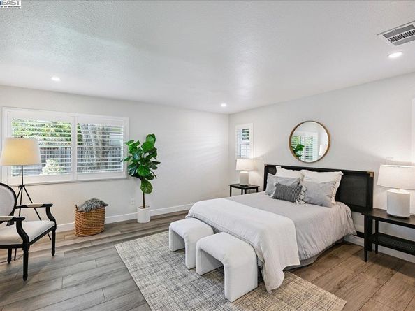 4453 Porter St, Fremont CA 94538